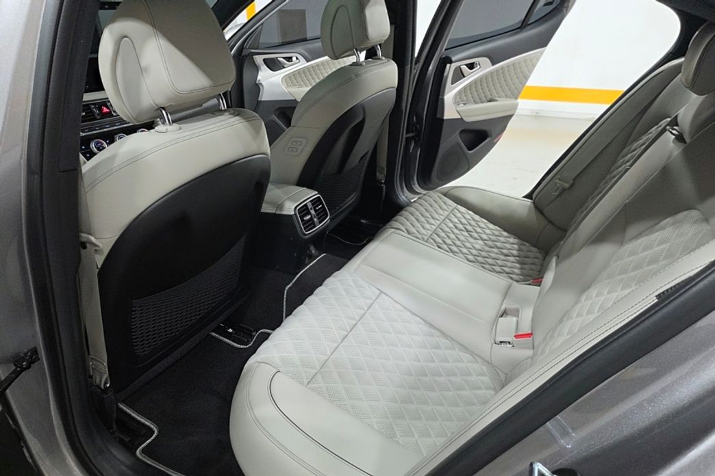 Genesis G70 2022