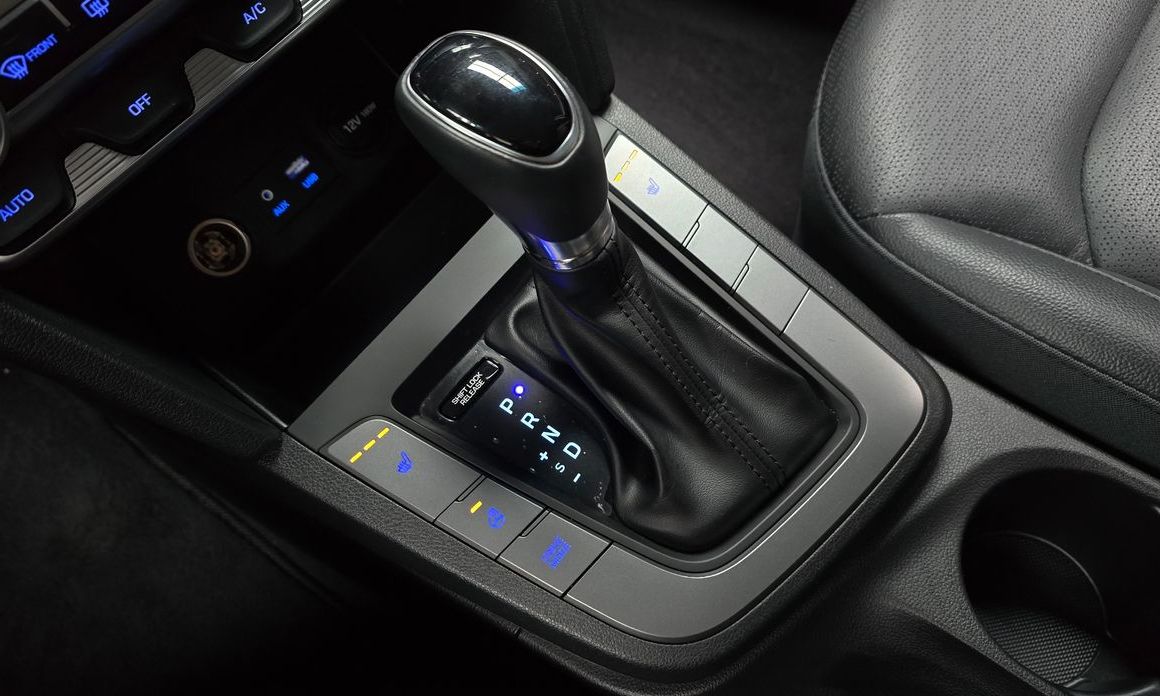 Hyundai AVANTE 2019