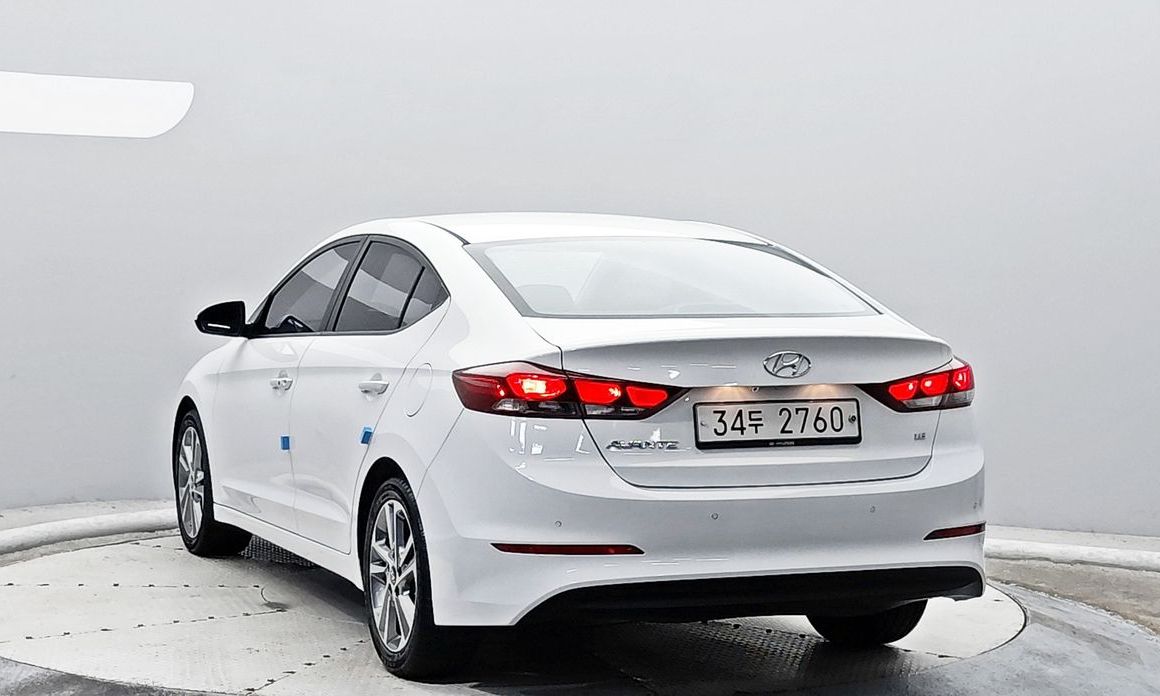 Hyundai AVANTE 2018