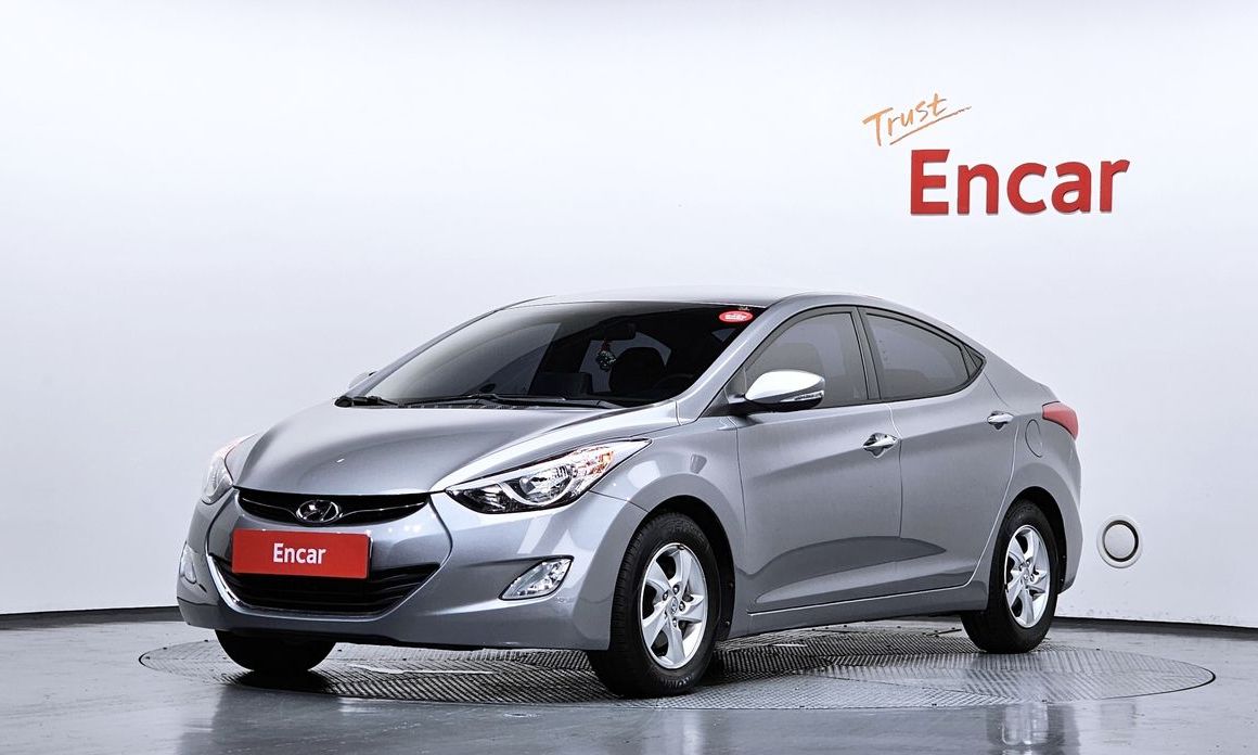 Hyundai AVANTE 2012