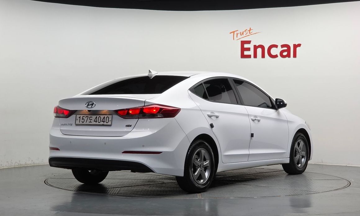 Hyundai AVANTE 2017