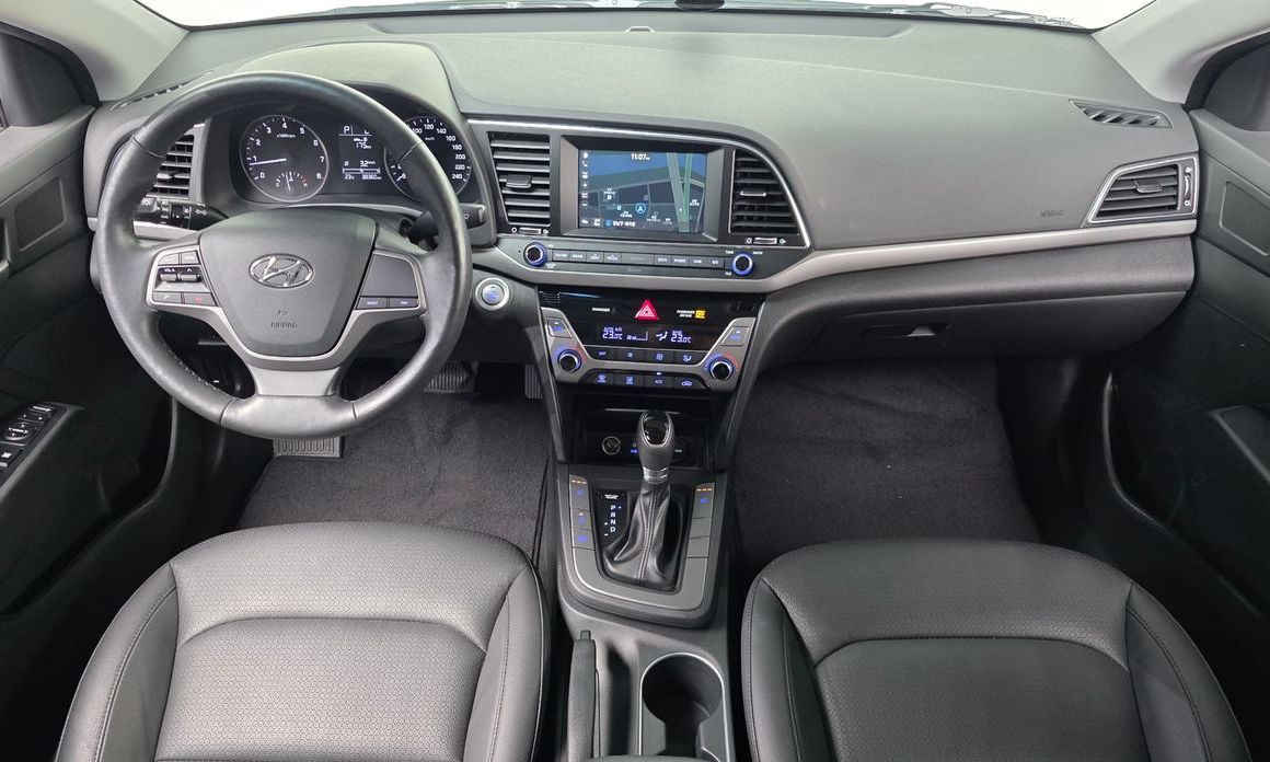Hyundai AVANTE 2017
