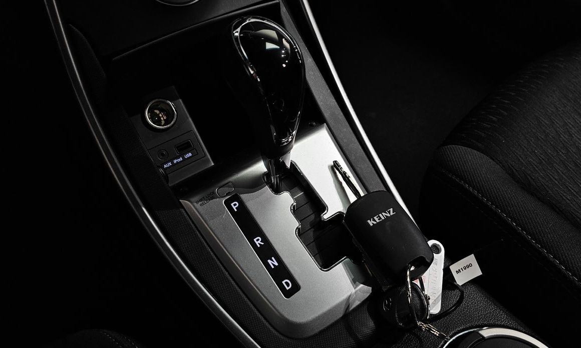 Hyundai AVANTE 2012
