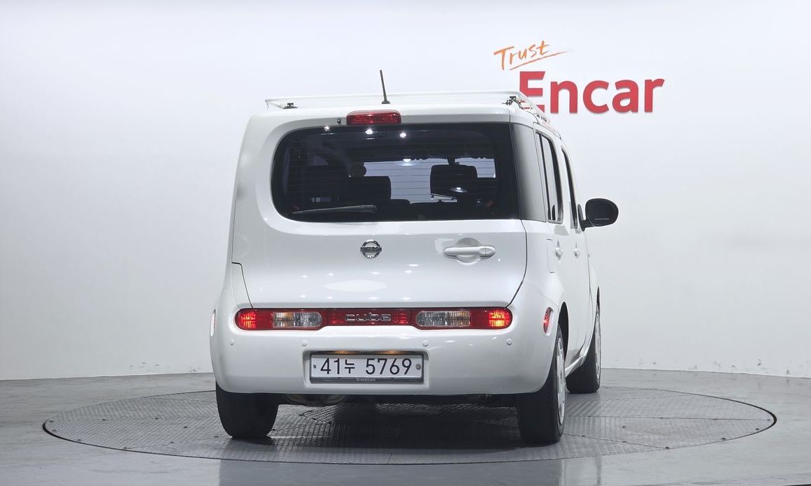 Nissan Cube 2014