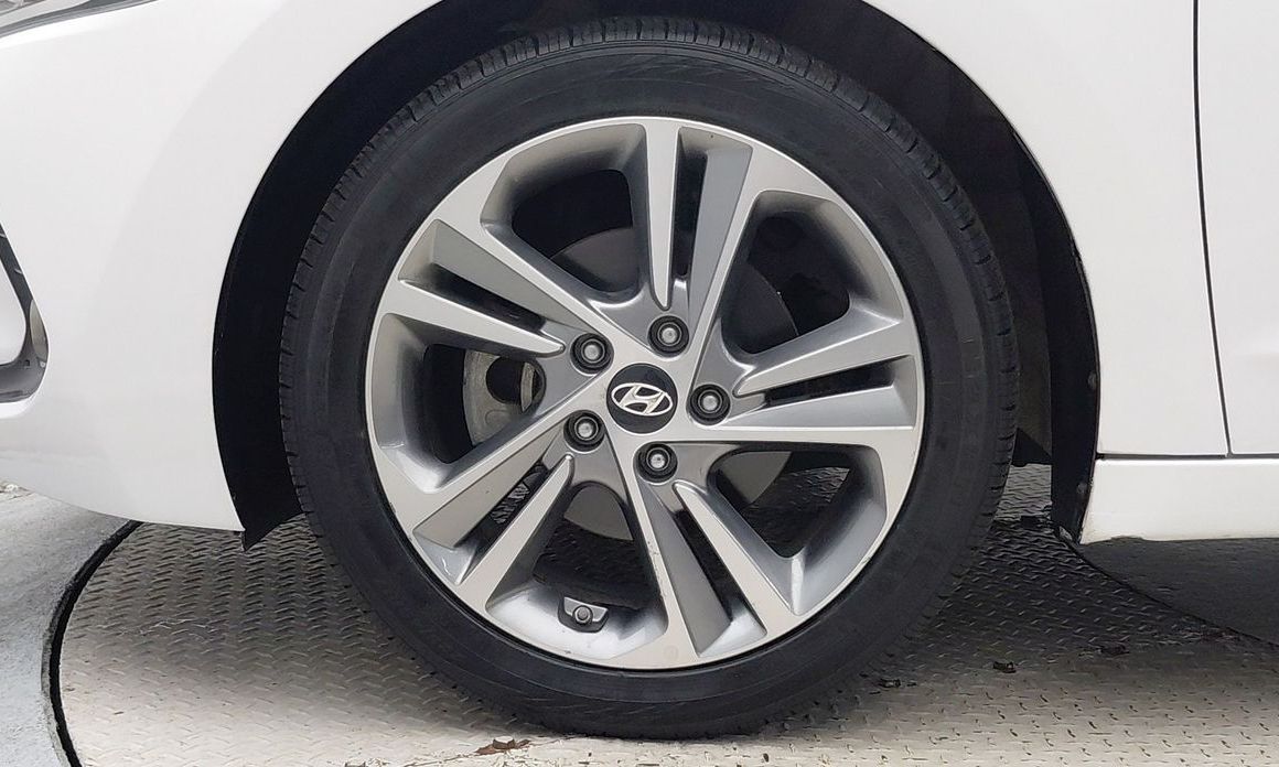 Hyundai AVANTE 2018