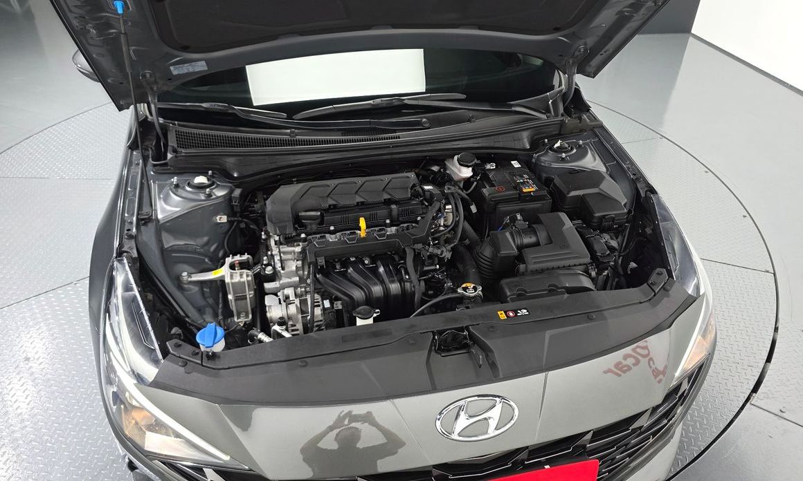 Hyundai AVANTE 2023