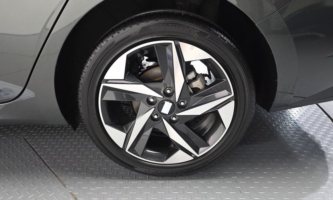 Hyundai AVANTE 2023