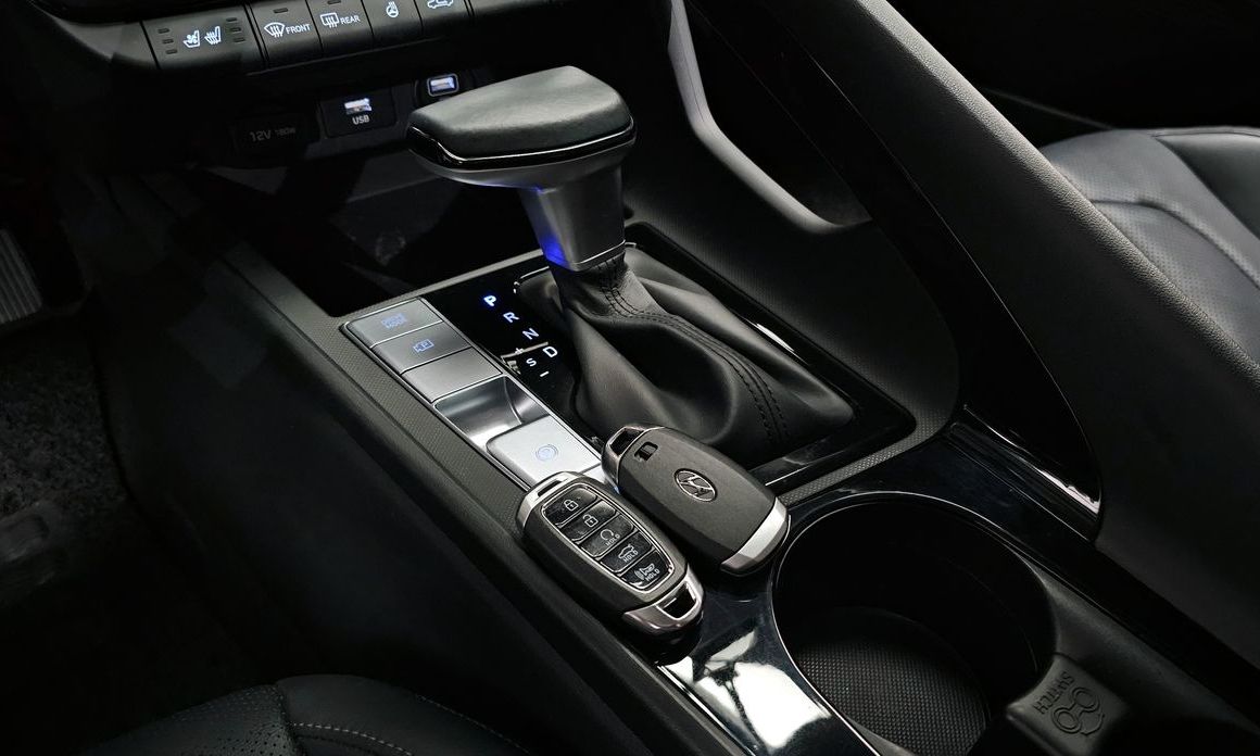 Hyundai AVANTE 2021