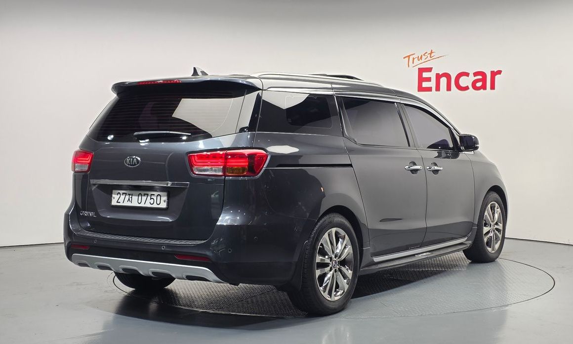 Kia Canival 2017