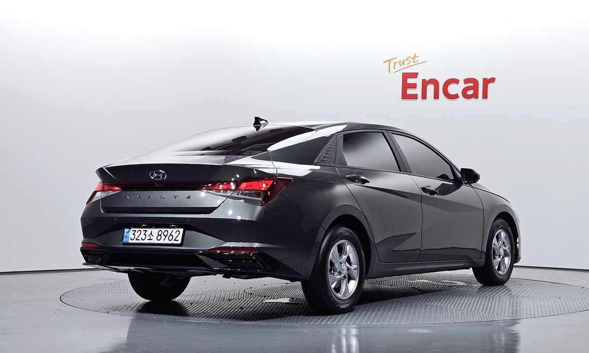 Hyundai AVANTE 2021