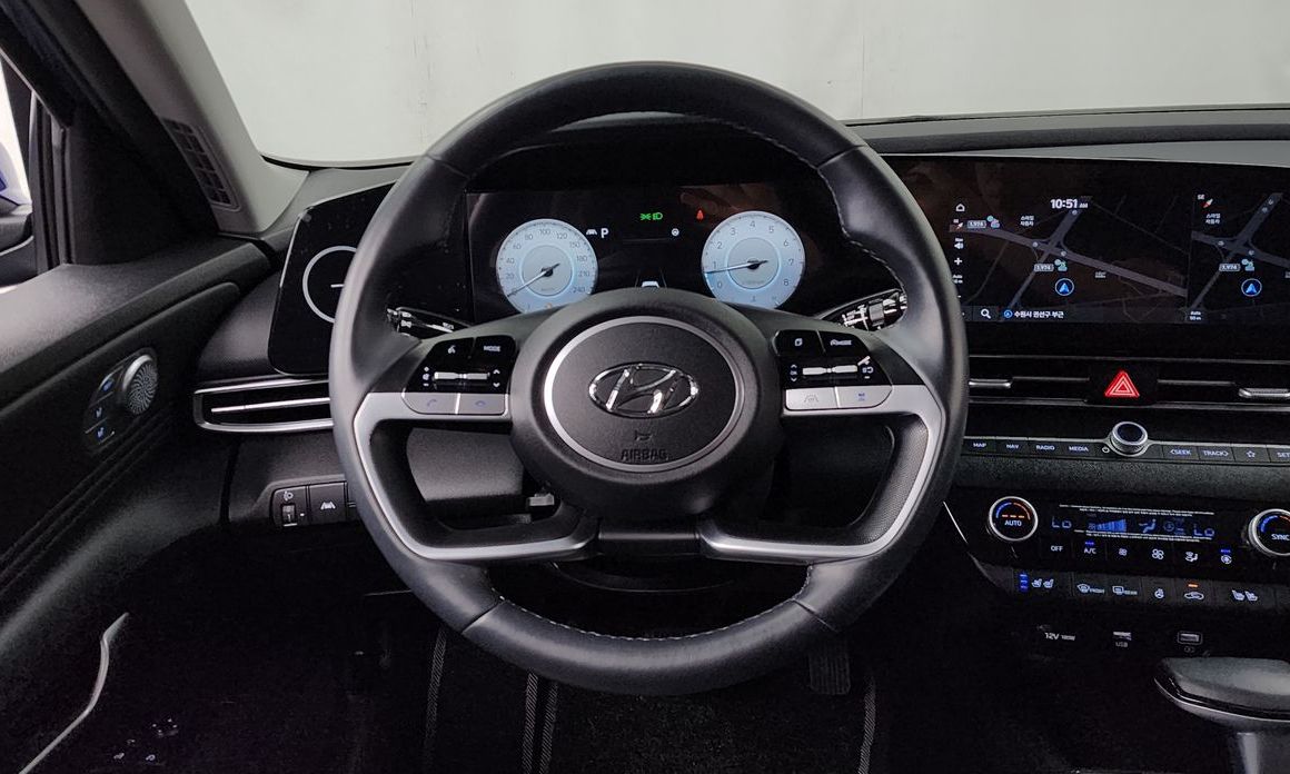 Hyundai AVANTE 2021