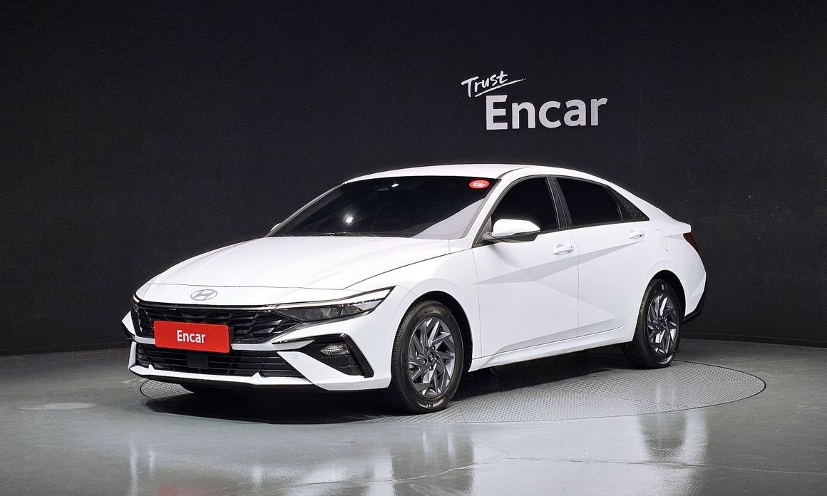 Hyundai AVANTE 2024