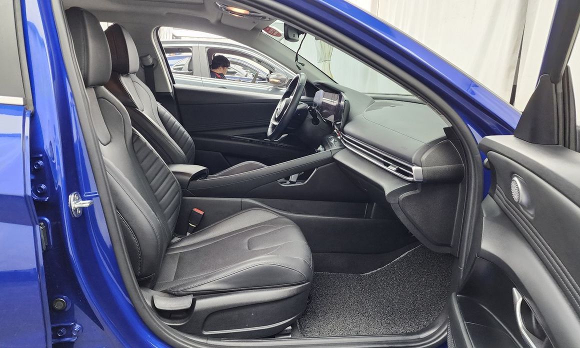 Hyundai AVANTE 2021