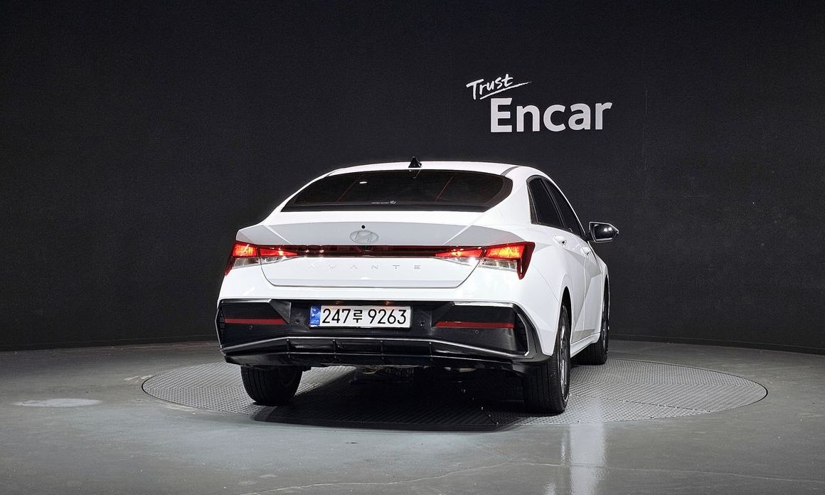 Hyundai AVANTE 2024