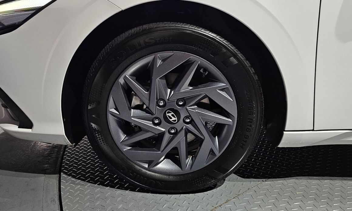 Hyundai AVANTE 2024