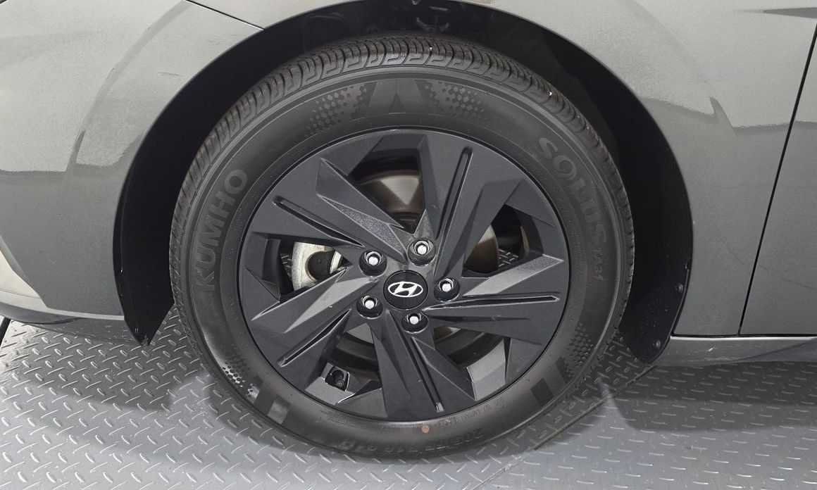Hyundai AVANTE 2023