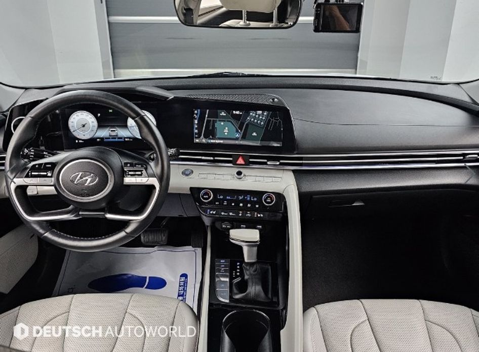 Hyundai AVANTE 2022
