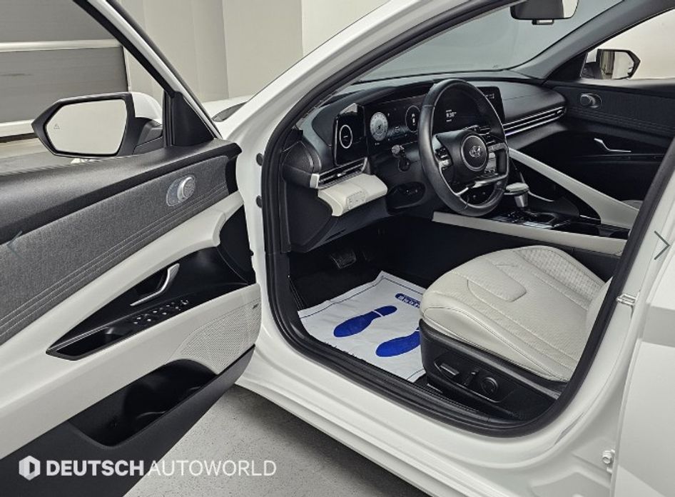Hyundai AVANTE 2022