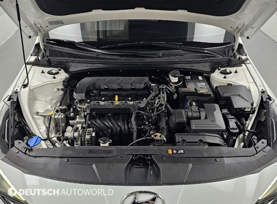Hyundai AVANTE 2022