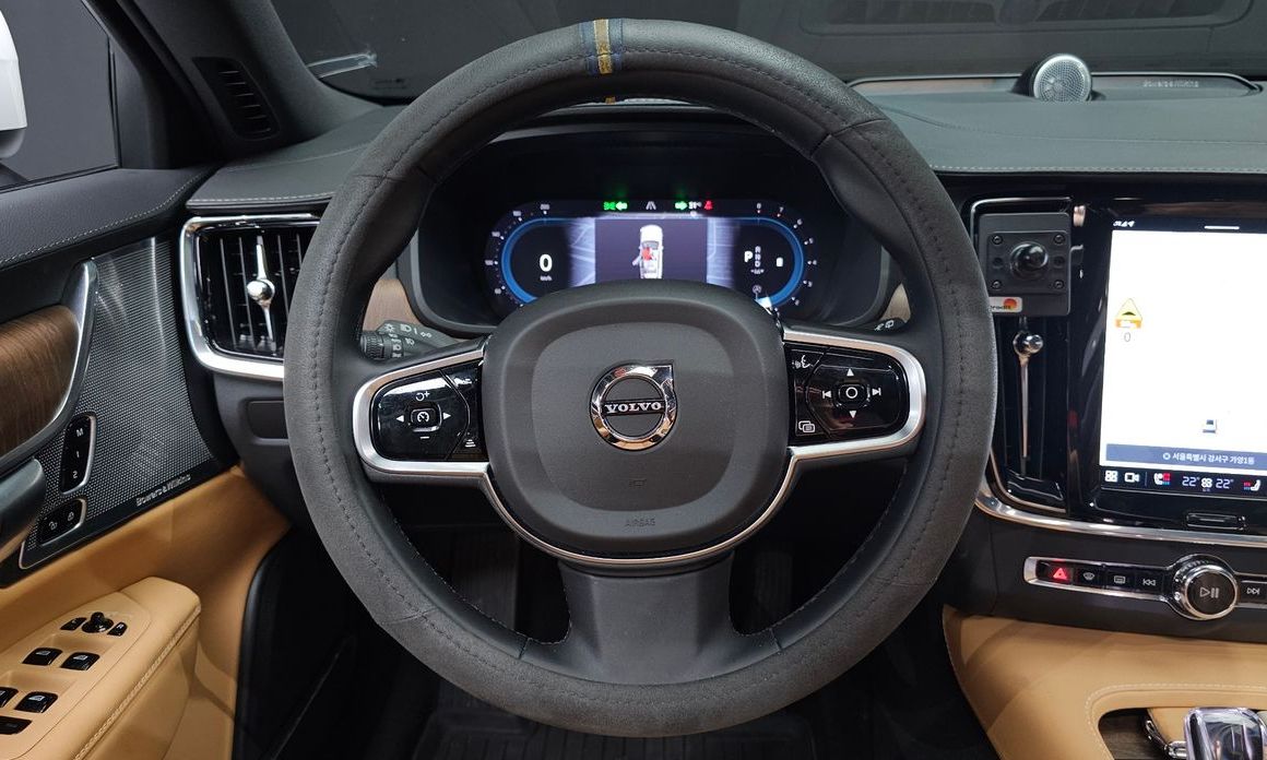 Volvo V90 2023