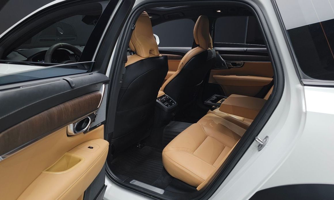 Volvo V90 2023