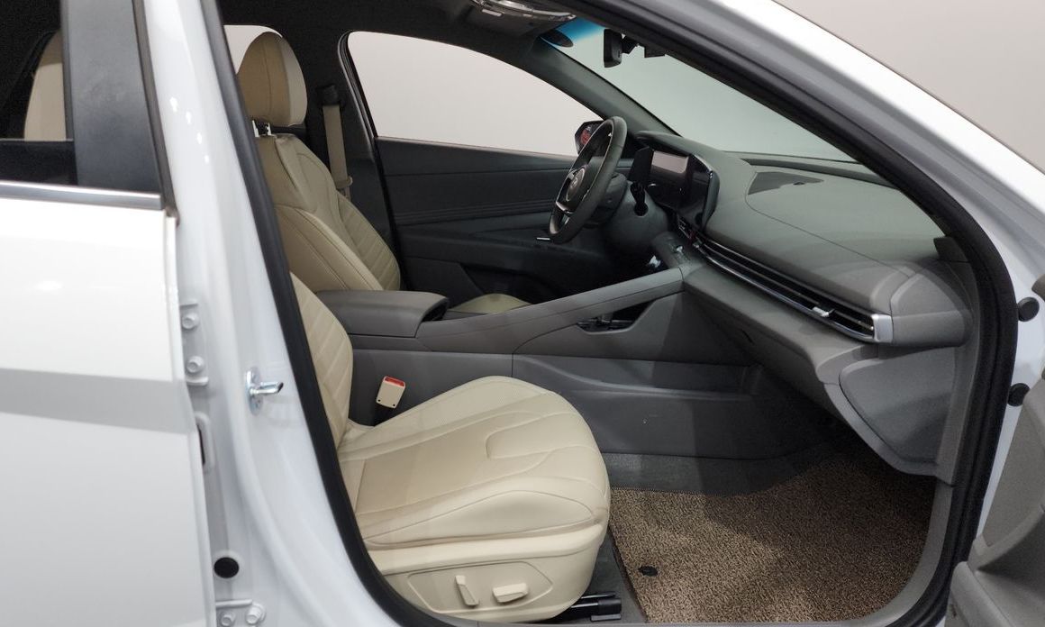 Hyundai AVANTE 2026