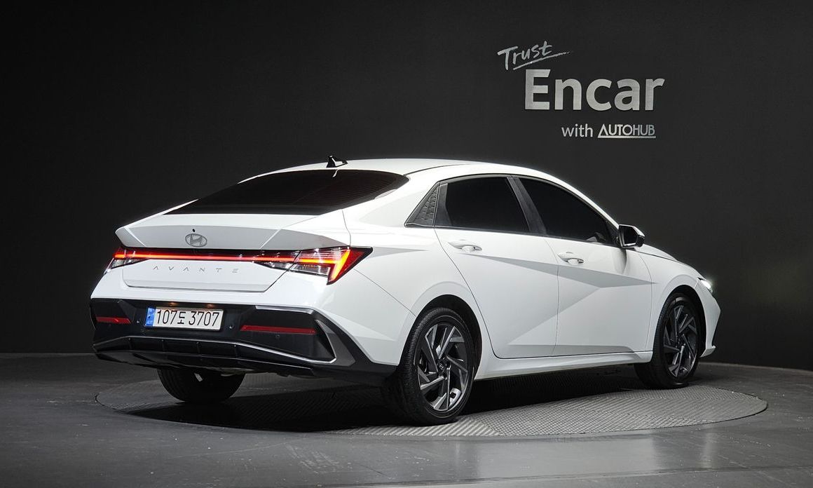 Hyundai AVANTE 2024