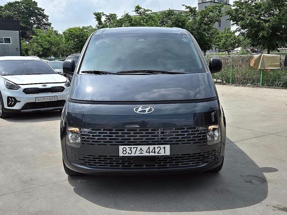 Hyundai Staria 2022