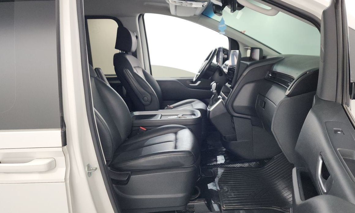 Hyundai Staria 2023