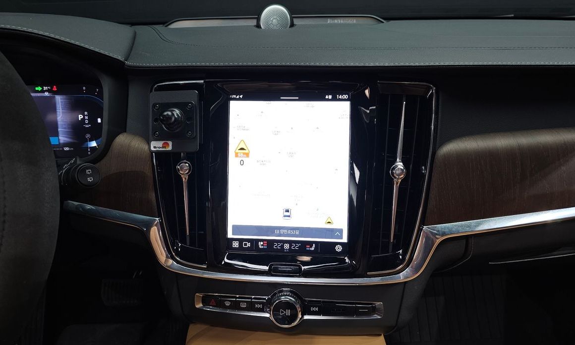 Volvo V90 2023
