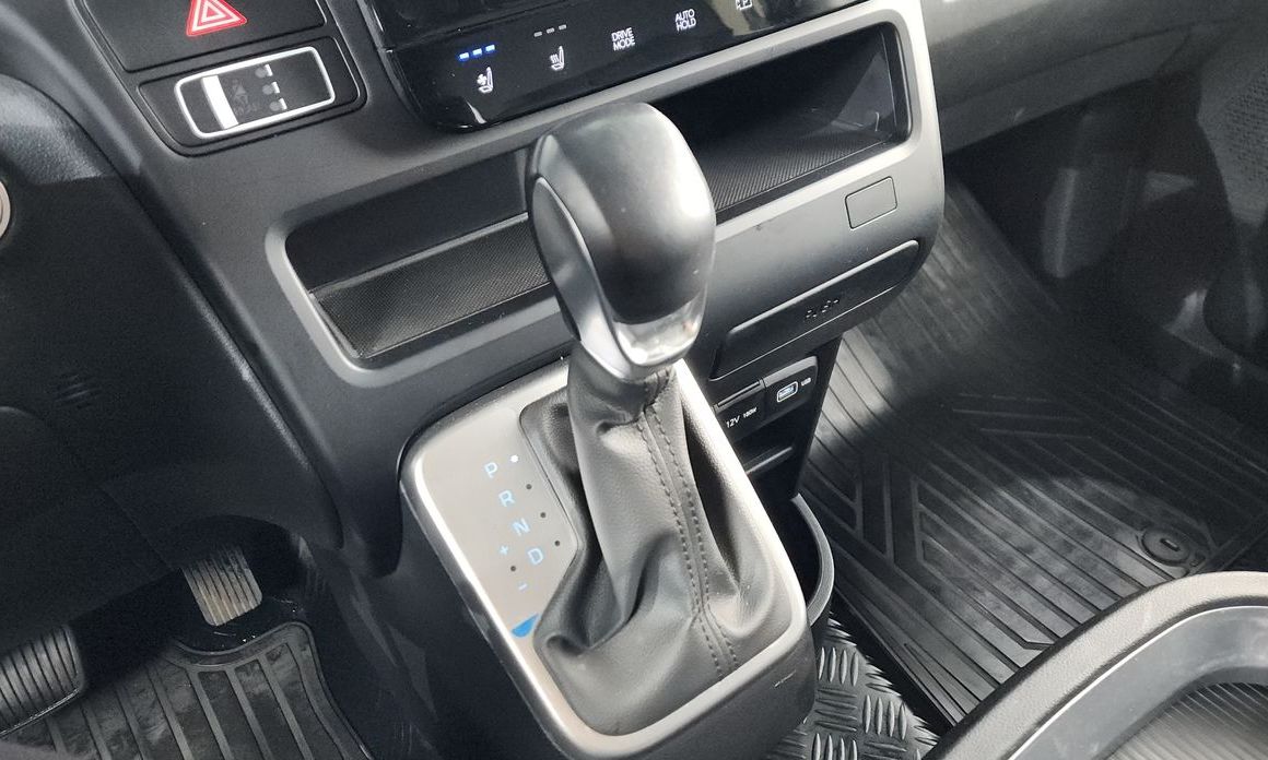 Hyundai Staria 2023