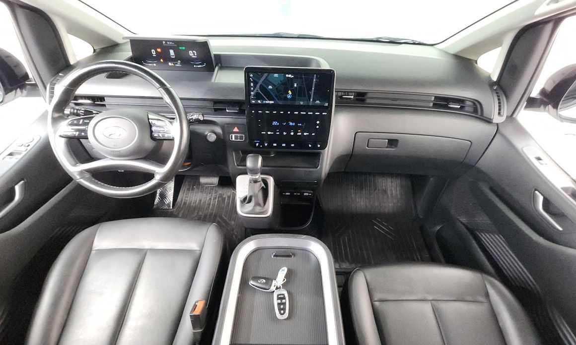 Hyundai Staria 2023