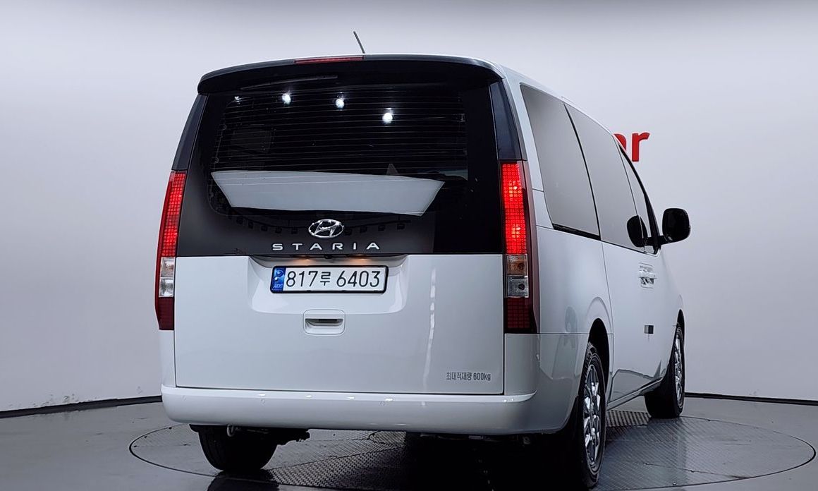 Hyundai Staria 2023