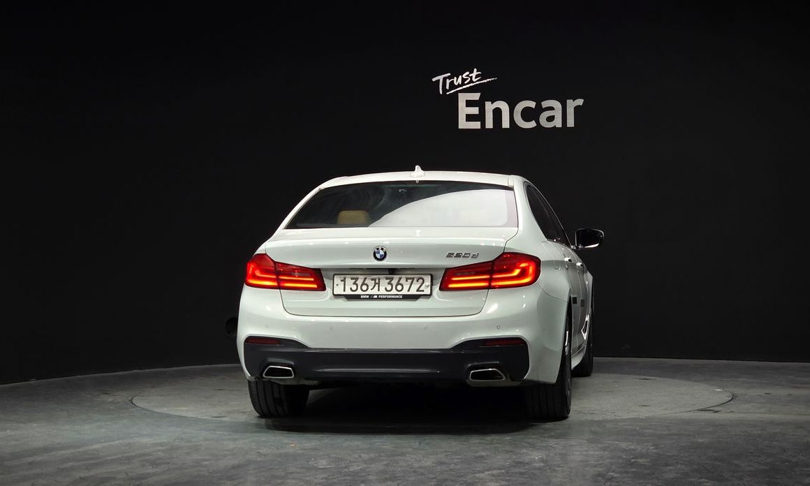 BMW 5-Series 2018