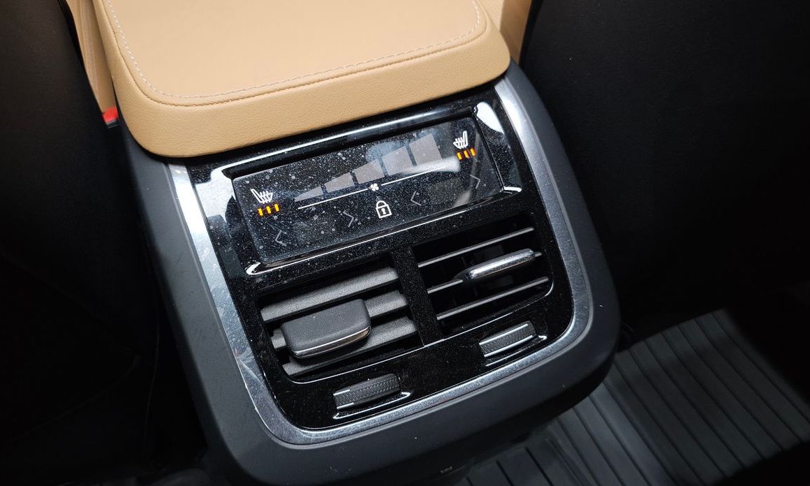 Volvo V90 2023