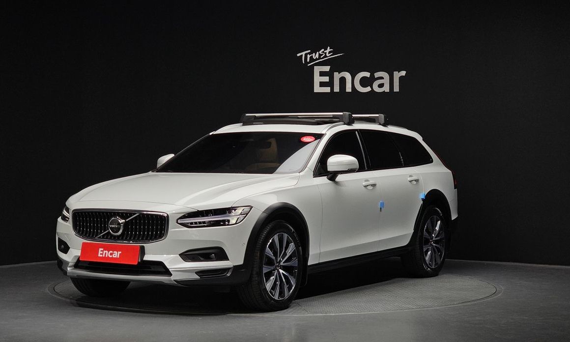 Volvo V90 2023