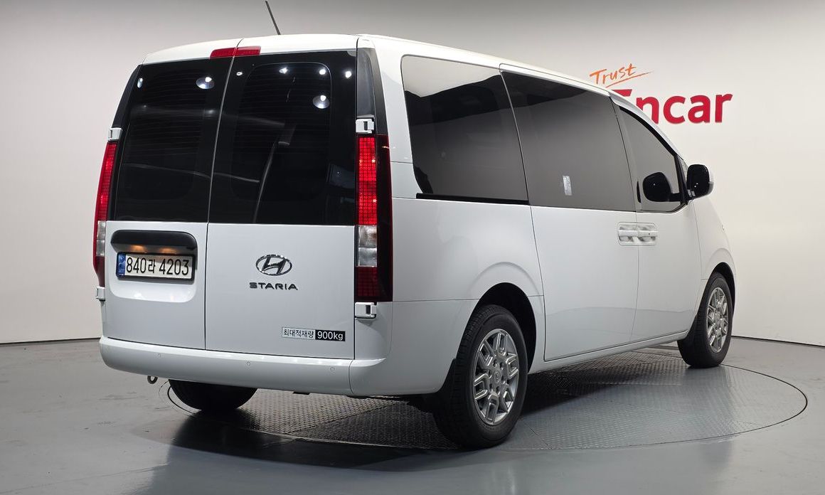 Hyundai Staria 2024