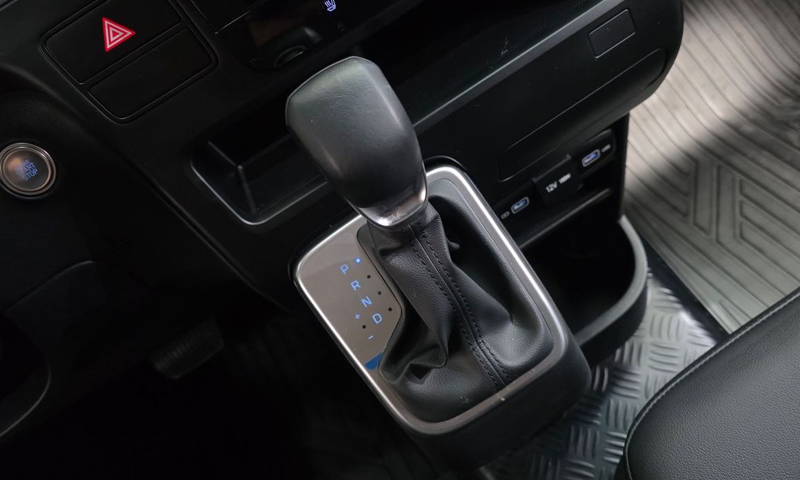 Hyundai Staria 2024