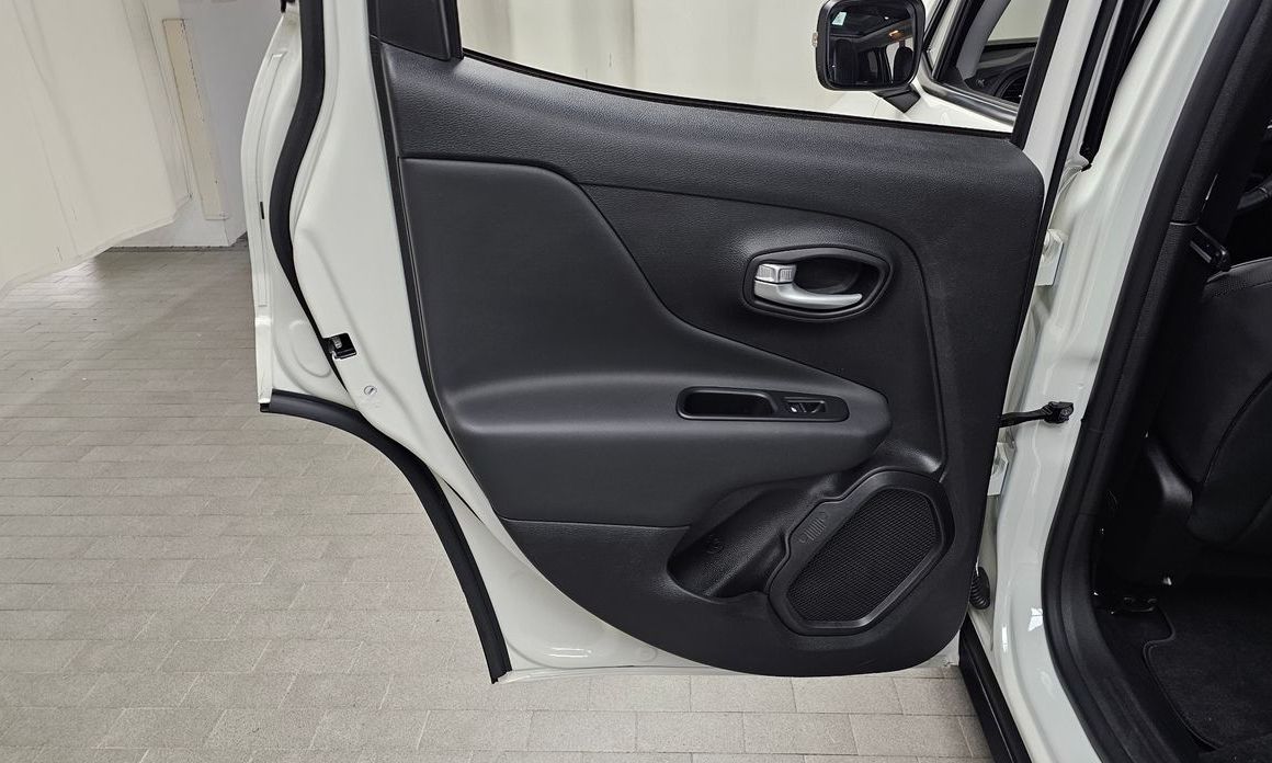 Jeep Renegade 2023