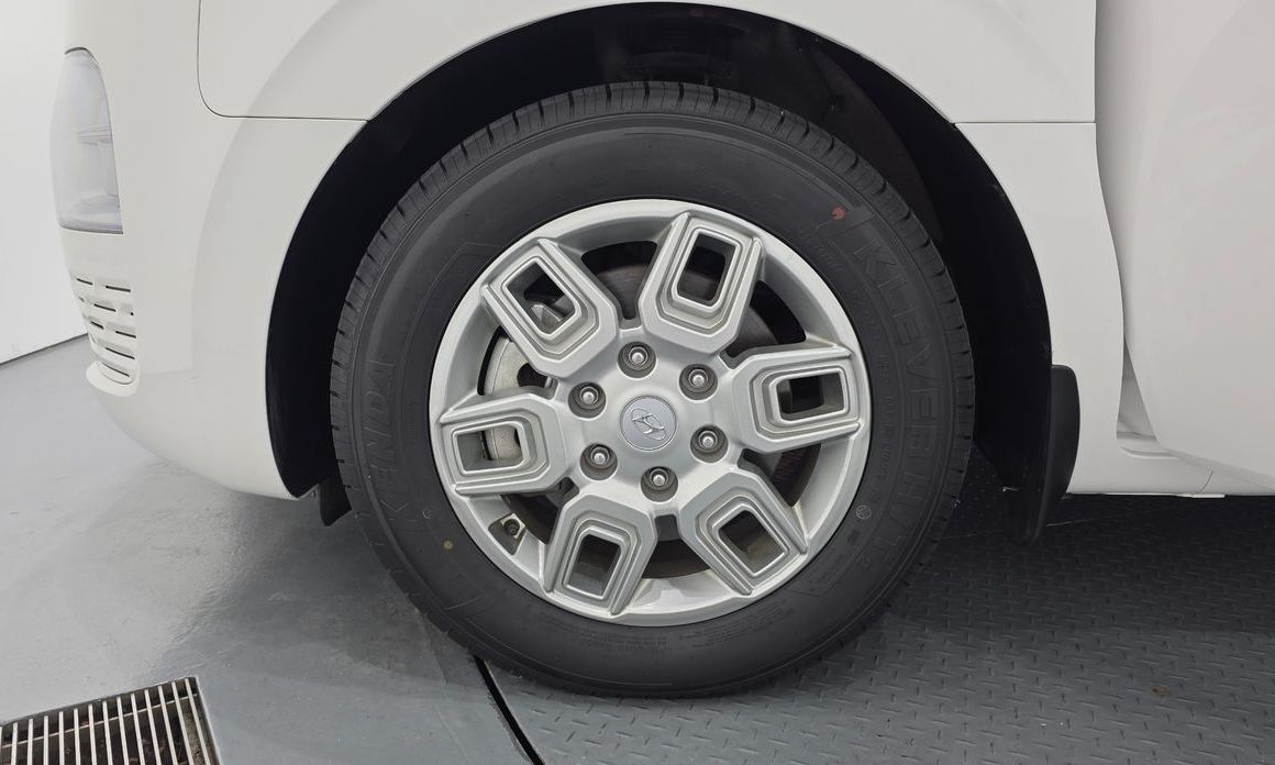 Hyundai Staria 2024