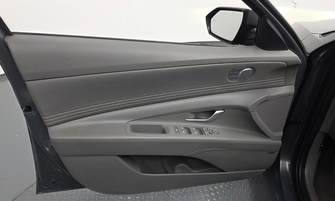 Hyundai AVANTE 2024
