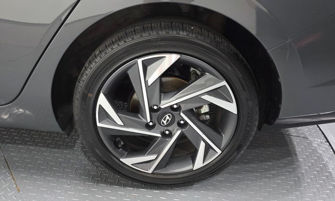 Hyundai AVANTE 2024