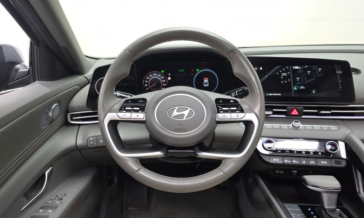 Hyundai AVANTE 2024