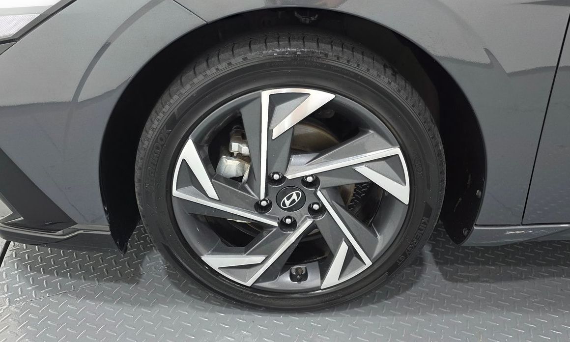 Hyundai AVANTE 2024
