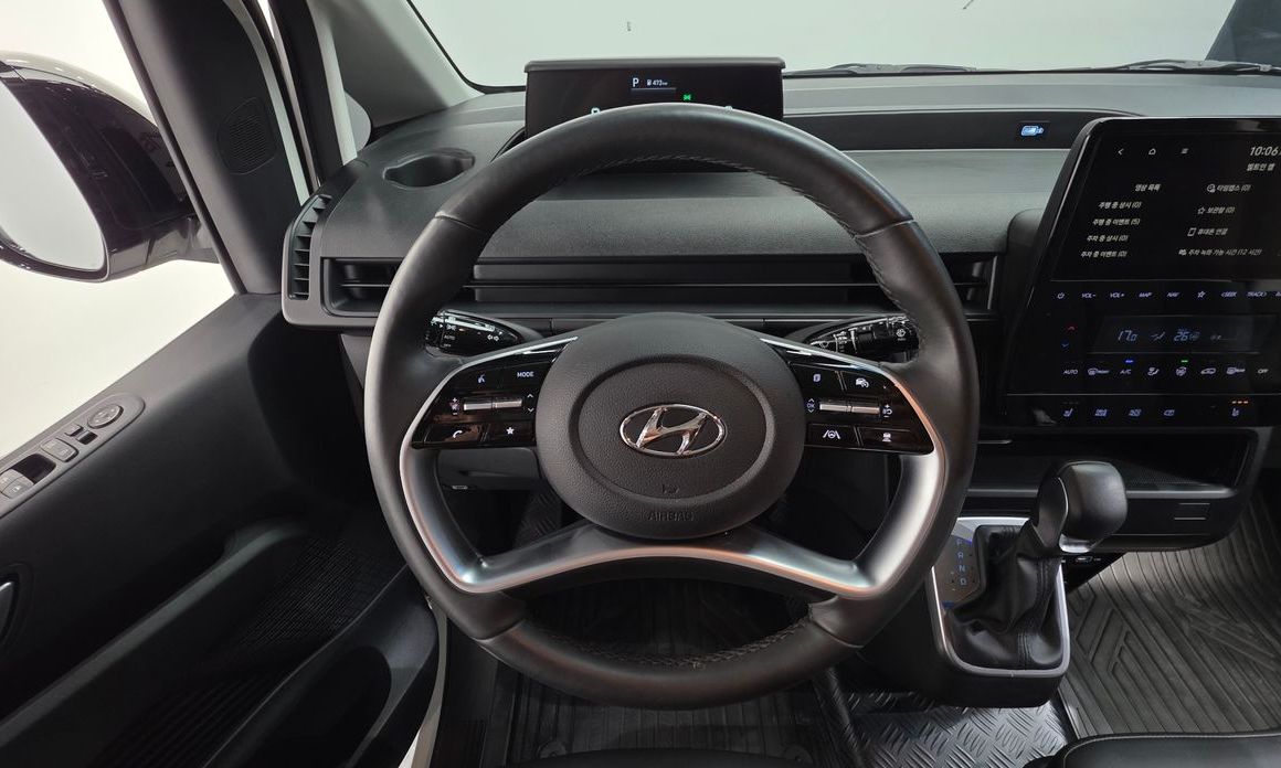 Hyundai Staria 2024