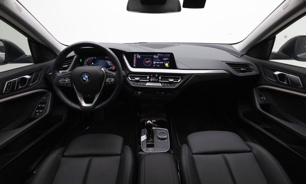 BMW 2-Series 2023