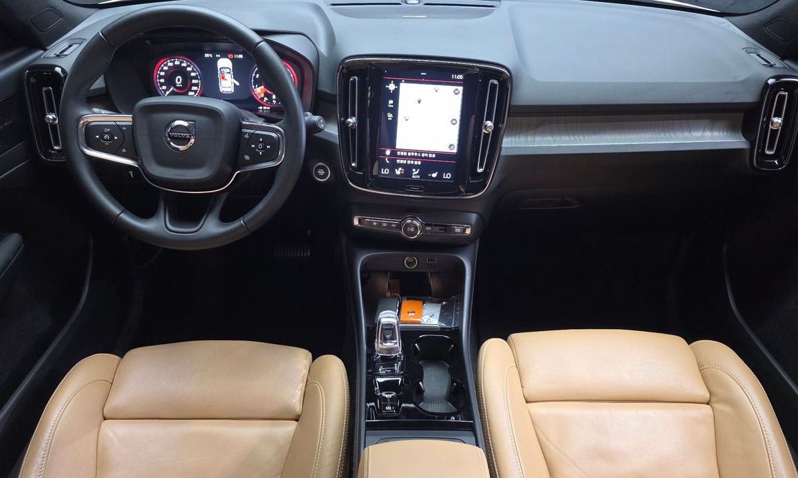 Volvo XC40 2021