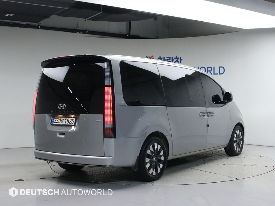 Hyundai Staria 2023