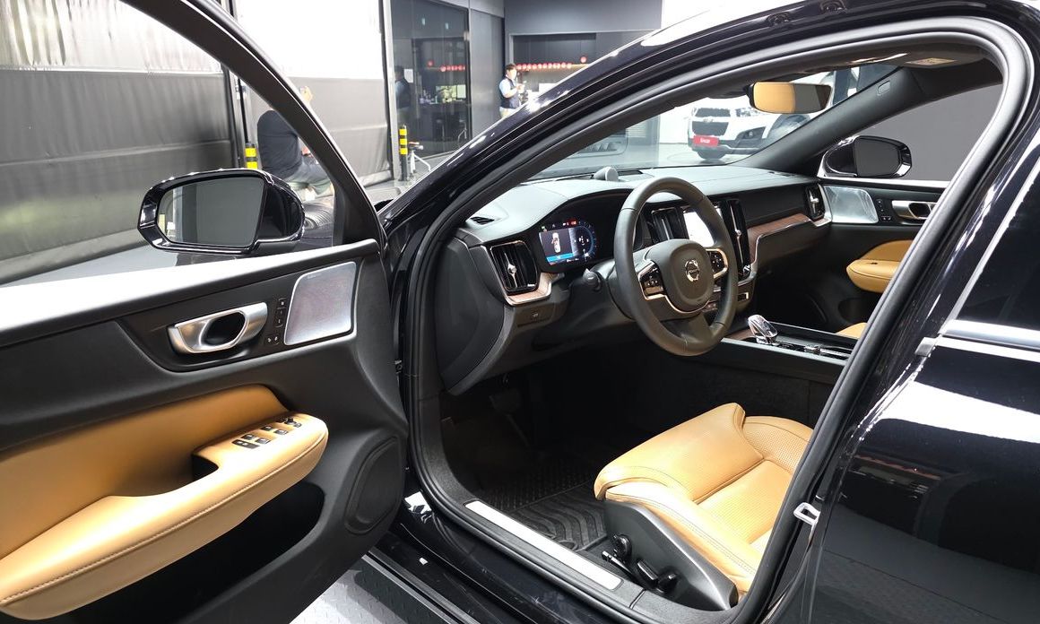 Volvo S60 2024