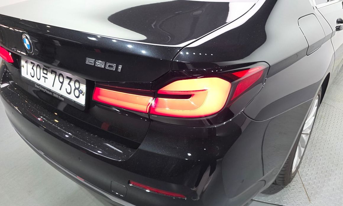 BMW 5-Series 2022